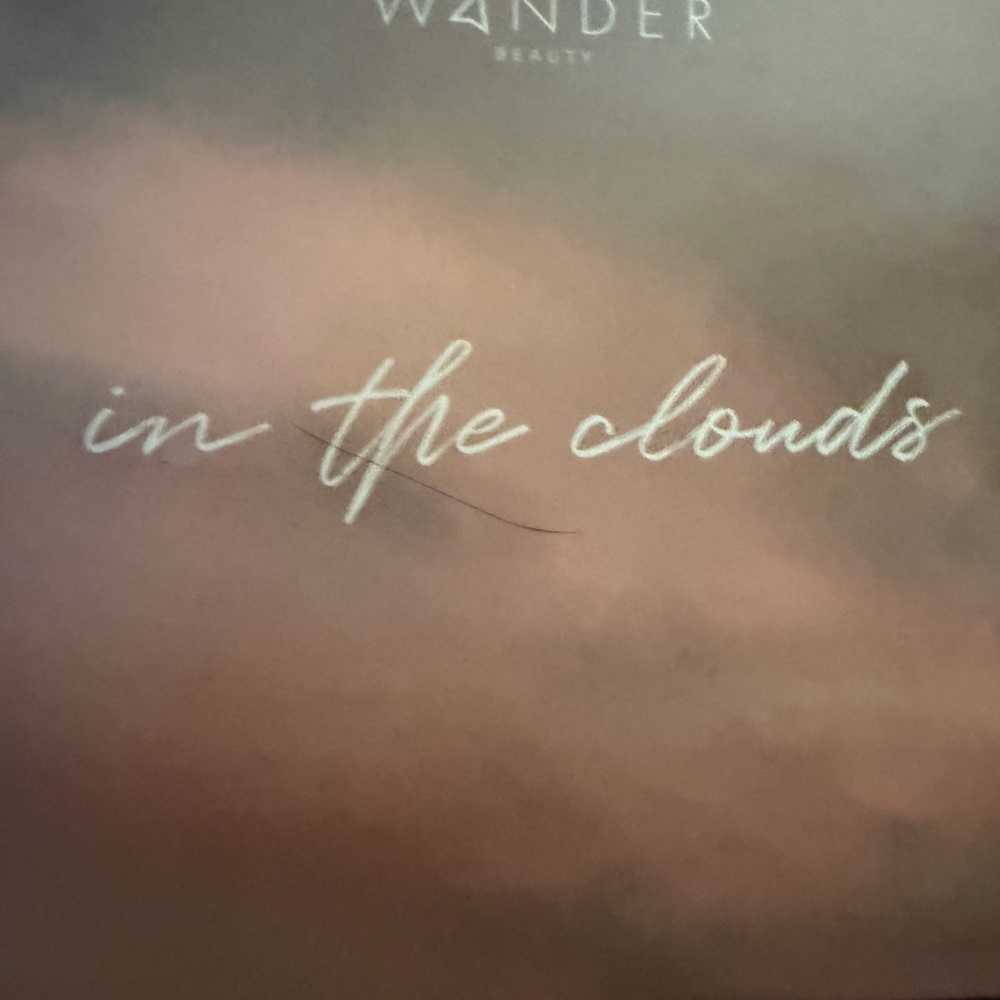 Wander Beauty 'In the Clouds' Eyeshadow Palette